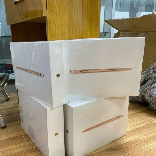 Wholesale Macbook Air Liquidation Pallets - Image 5