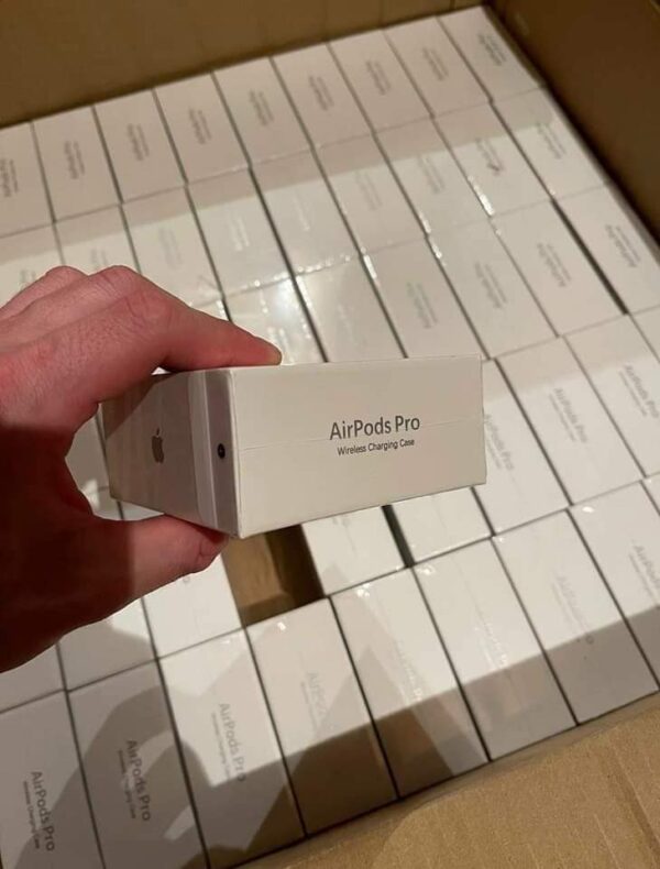 Apple Airpod Pro  Max Liquidation Pallets - Image 6